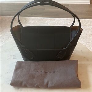 Bottega Veneta Elegant Black Tote